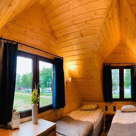 Osada - Caloroczne Na Mazurach Nyaraló Skorupki