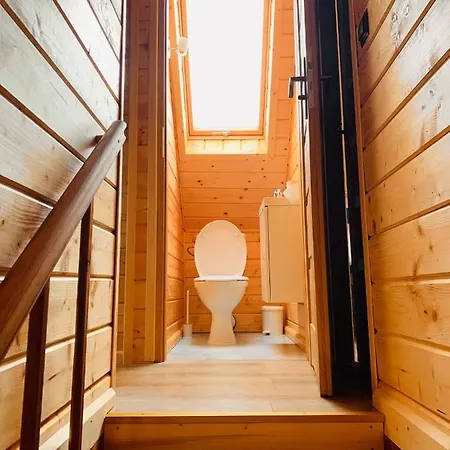 Nyaraló Osada - Caloroczne Na Mazurach *